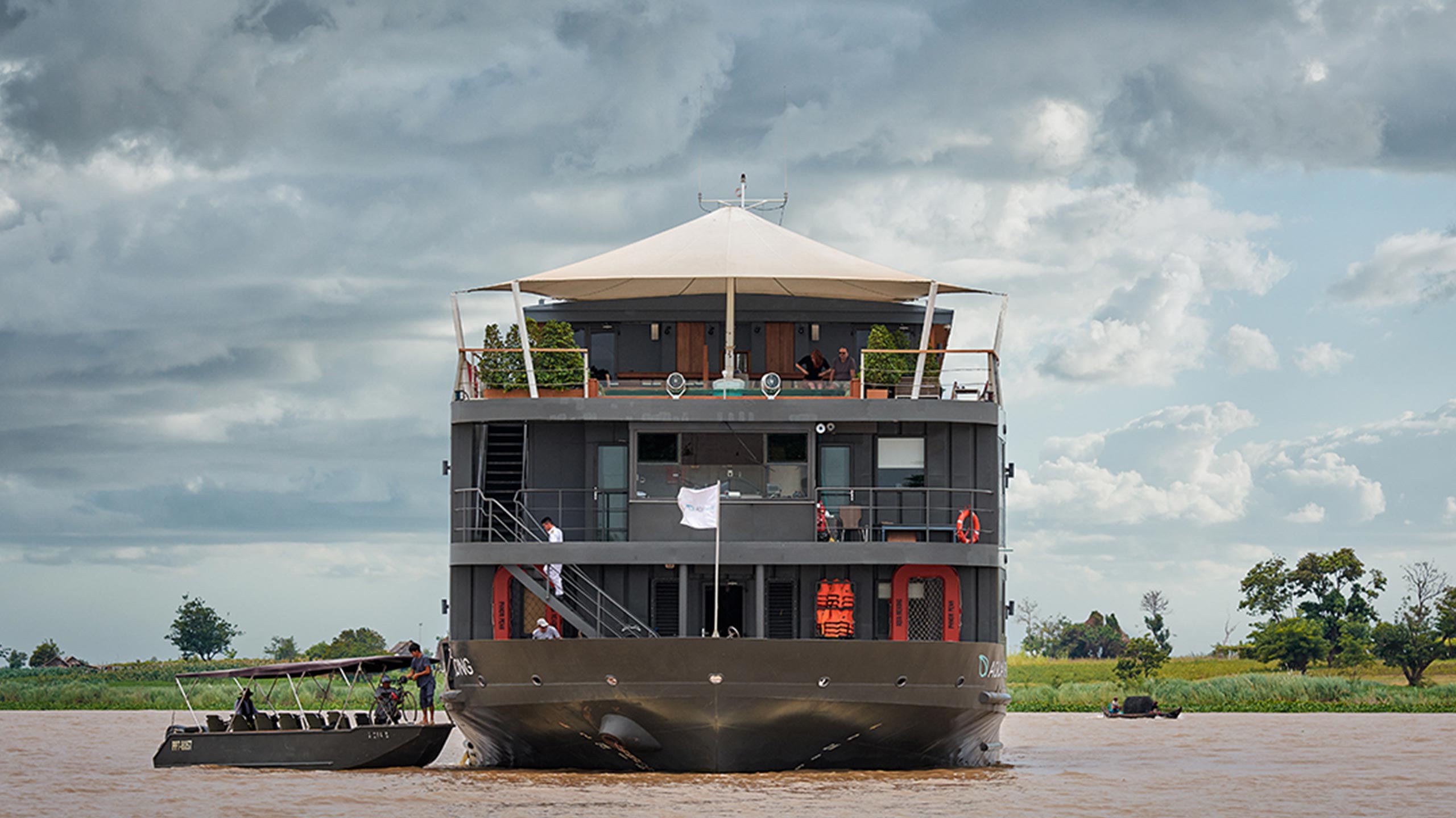 aqua-mekong-exterior-front