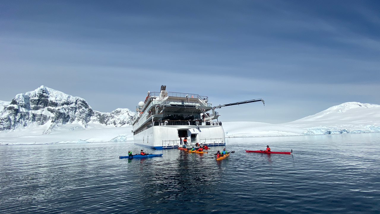 greg-mortimer-ship-cruise-kayaking-activites