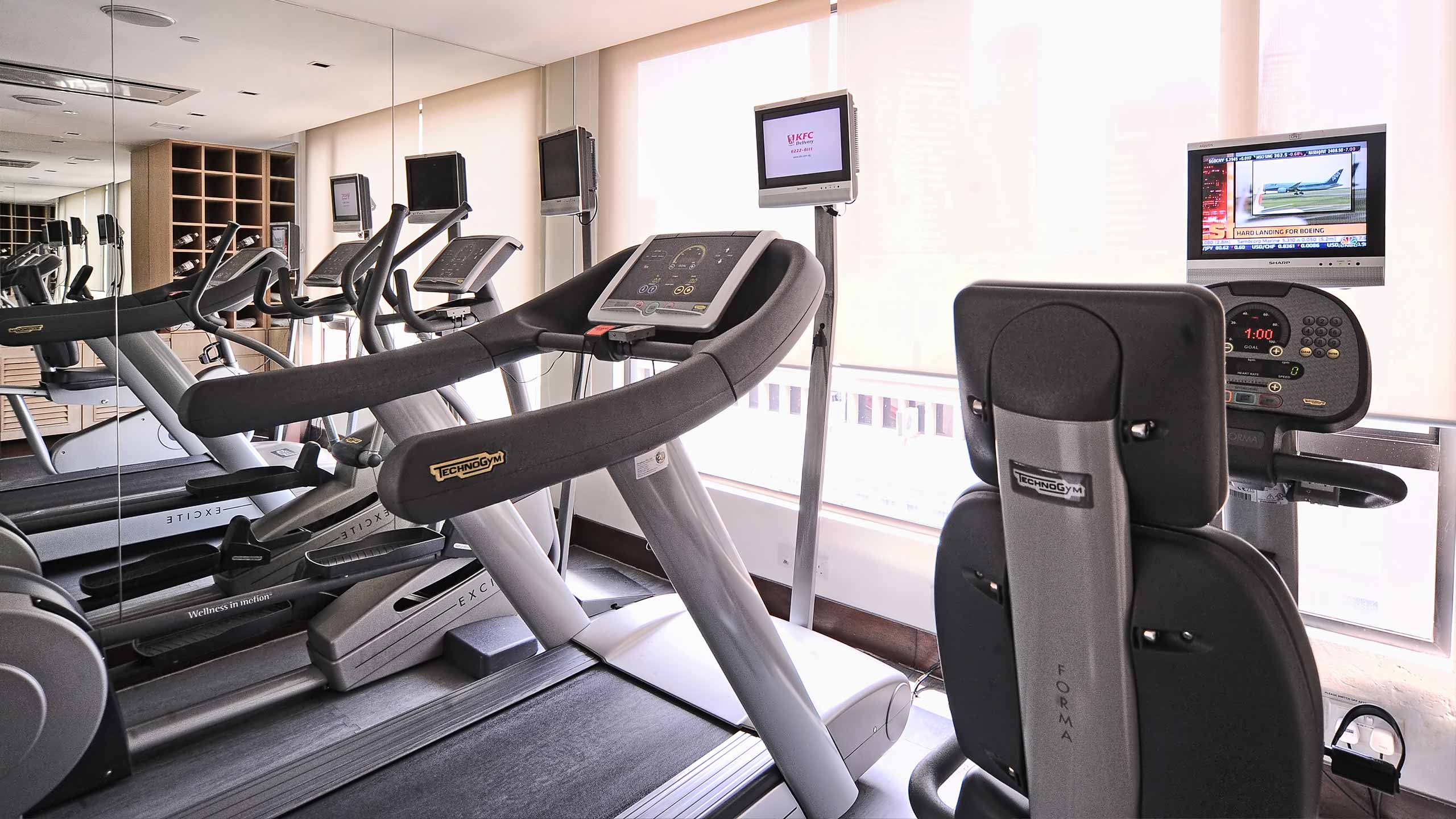 naumi-hotel-singapore-gym-cardio-area