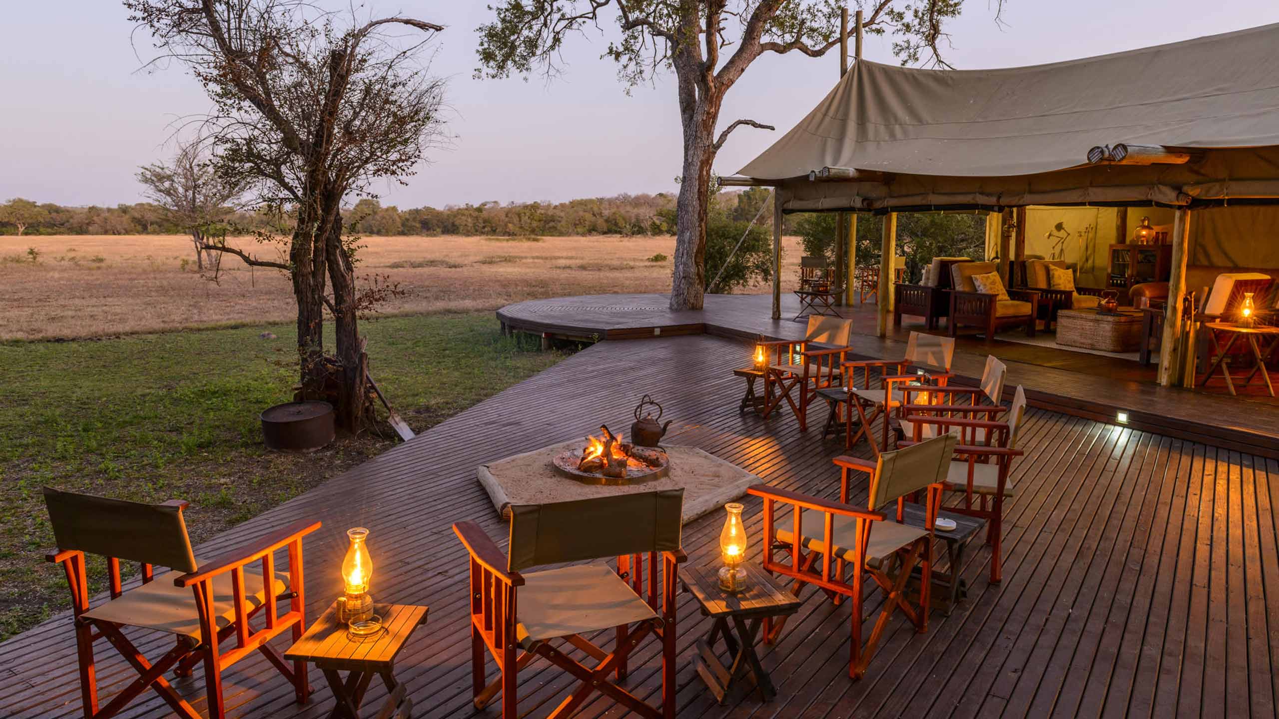 the-plains-camp-home-of-rhino-walking-safari-south-africa-firepit
