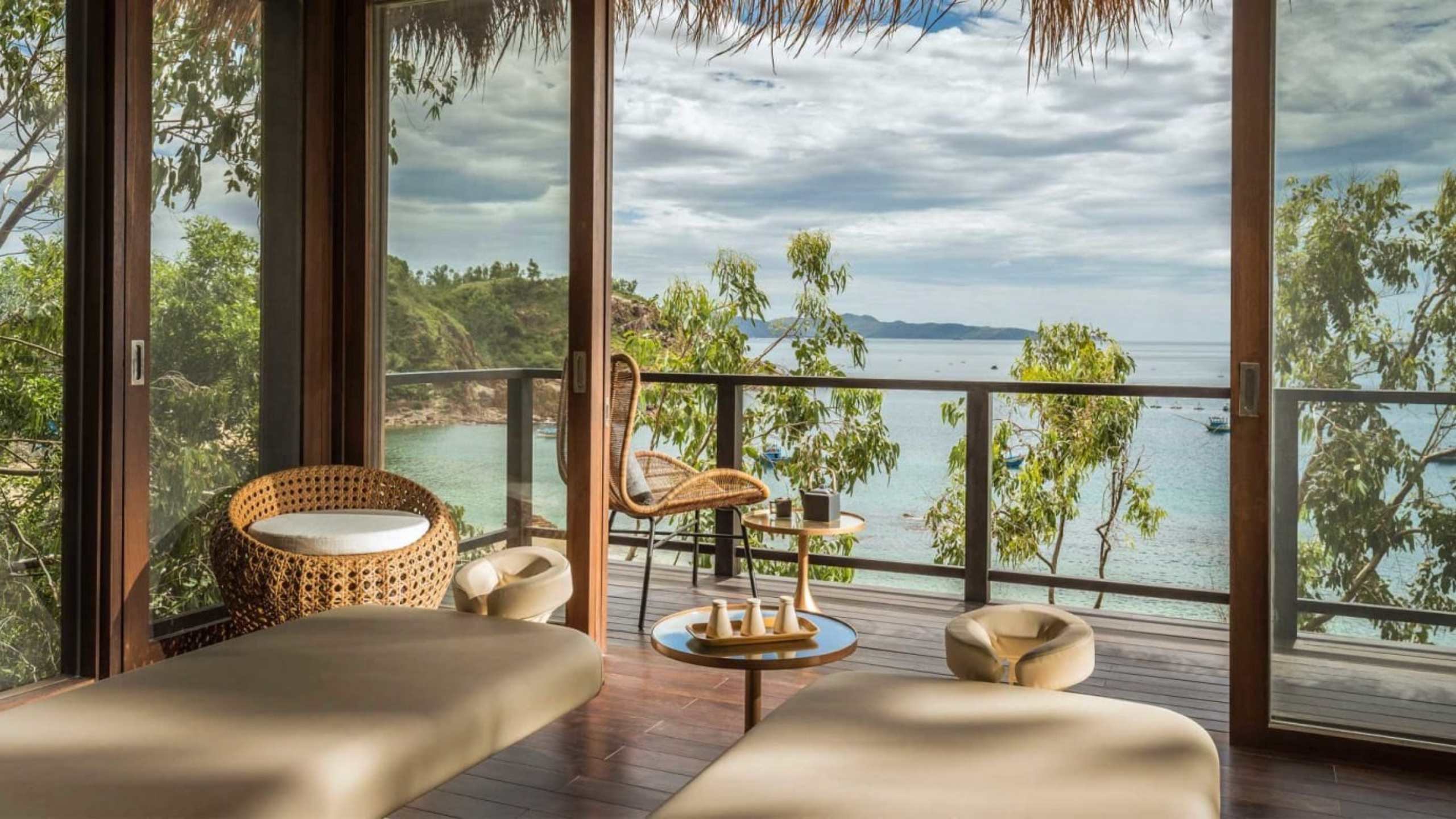 anantara-quy-nhon-villas-vietnam-spa-treatment-room-wellness-view