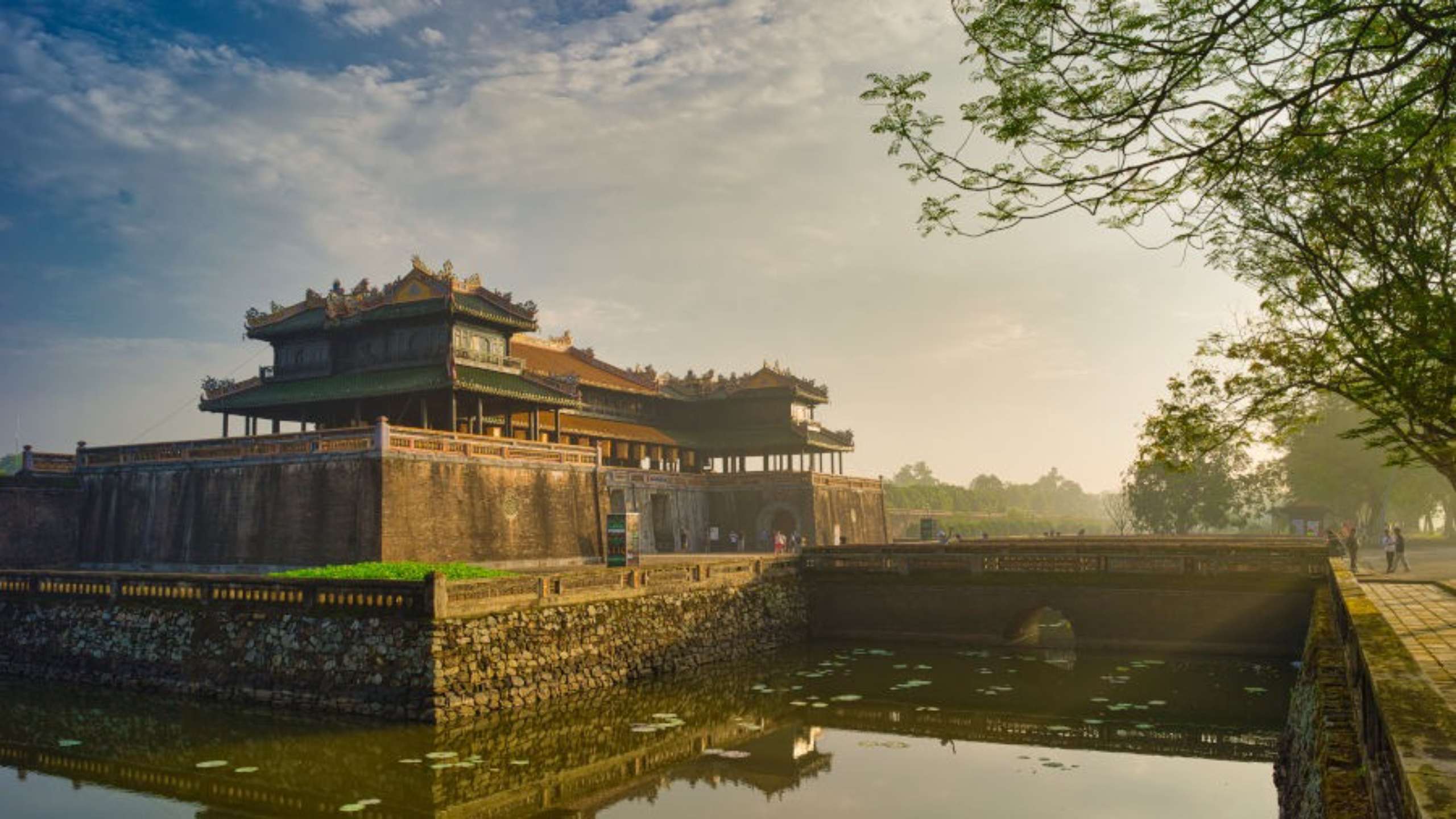 azerai-le-residence-hue-vietnam-temple-explore