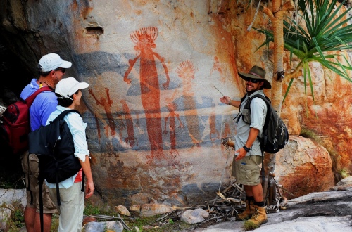 aboriginal-rock-art-safari-arnhem-land-northern-territory-australia