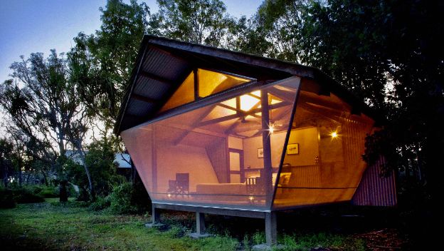 bamurru-plains-bungalow-top-end-kakadu-national-park-northern-territory-australia-bungalow-exterior-night