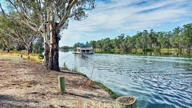 murray-river-houseboat-south-australia