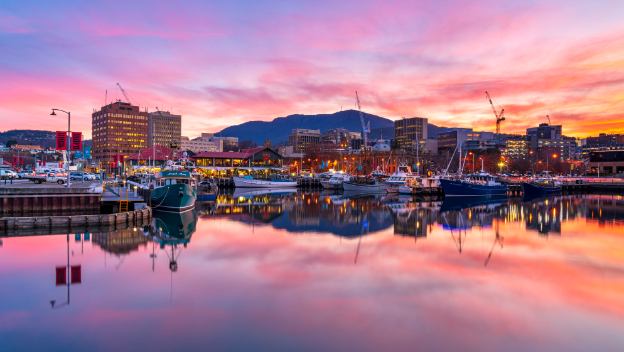 hobart-city-harbour-sunset-tasmania-australia