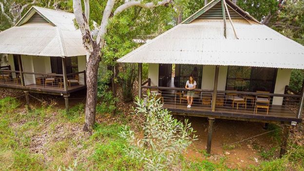 el-questro-kimberley-western-australia-tent-cabins-lady-on-deck