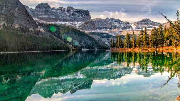 boom-lake-reflection-kootenay-national-park-canada