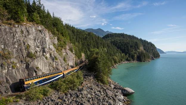 rocky-mountaineer-canada-rail-journey-rainforest-to-goldrush