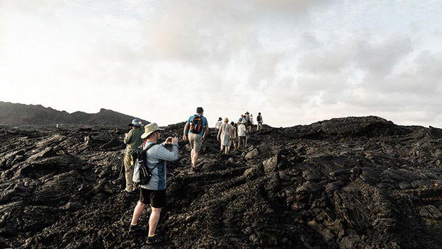 galapagos-island-hiking