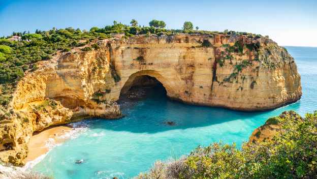 covo-beach-algarve-portugal