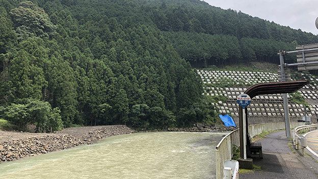 bus-stop-to-arrive-at-takijiri-oji-trailhead-kumano-kodo-wakayama-japan