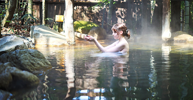 island-of-healing-waters-kurokawa-onsen-kyushu-japan