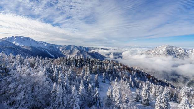 japan-hida- mountains-takayama-gifu