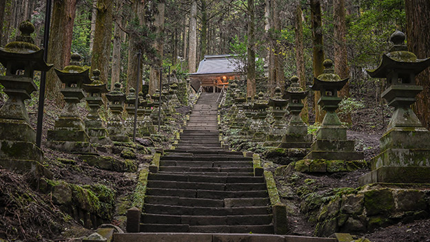 kamishikimi-kumanoimasu-shrine-kumamoto-japan-walk