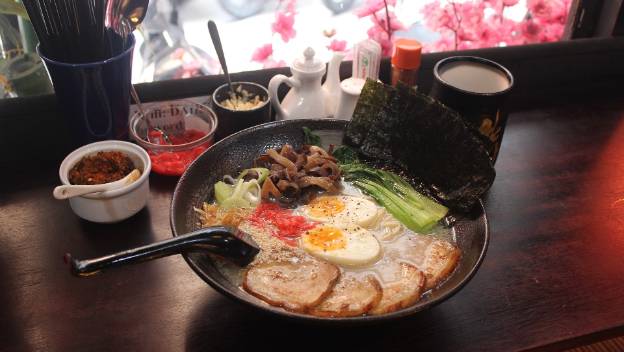 ramem-cuisine-noodles-japan