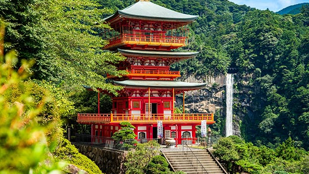 seiganto-ji-temple-pagoda-near-nachi-falls-wakayama-japan-shutterstock2520719247
