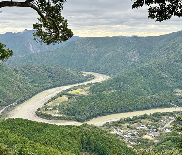 shikoku-henro-pilgrimage-walk-japan-view