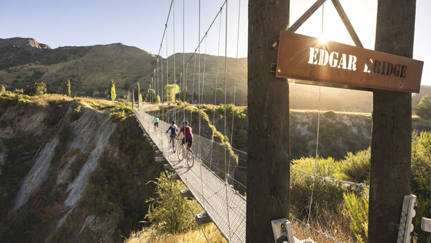 edgar-bridge-arrow-river-trail-bikers-queenstown-new-zealand