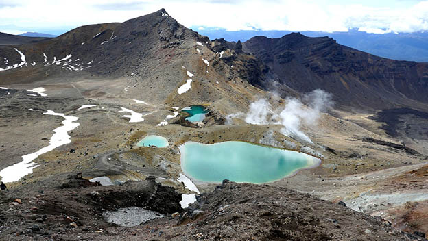 emerald-lakes-new-zealand