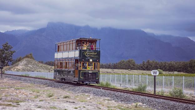 franschhoek-wine-tram-cape-winelands-south-africa