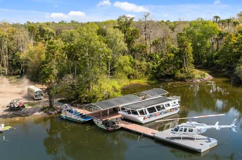 to-end-safari-northern-territory-australia-boat-wharf