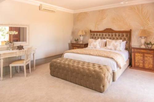 castello-di-monte-johannesburg-south-africa-classic-room