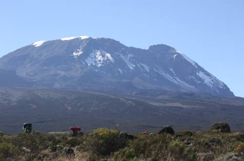 mount-kilimanjaro-tanzania-africa-porters-hiking-snow-capped-peak