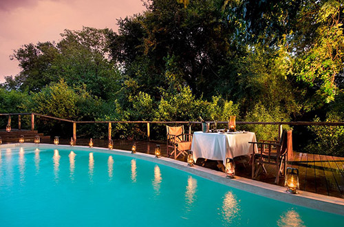 andbeyond-lake-manyara-tree-lodge-tanzania-poolside-dining