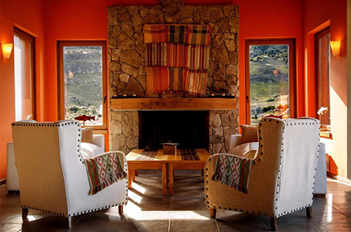 los-cerros-del-chalten-boutique-hotel-santa-cruz-argentina-fireplace