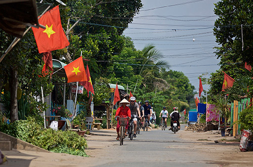 aqua-mekong-biking-excursion