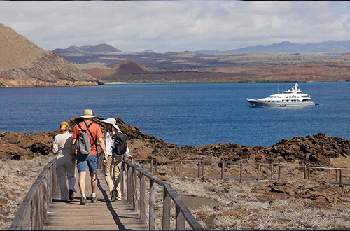 galapagos-ecuador-trekking