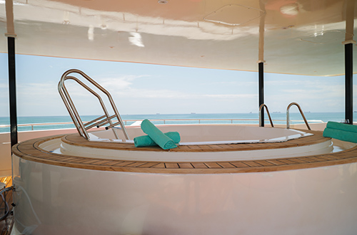 galaxy-sirius-sundeck-tub