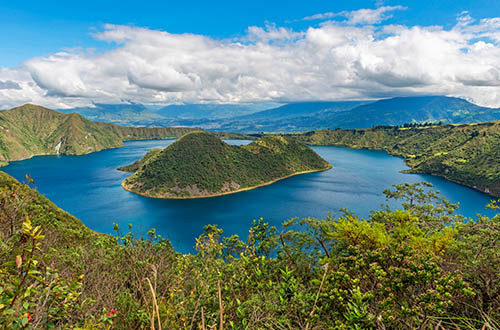 laguna-de-cuicocha-lake