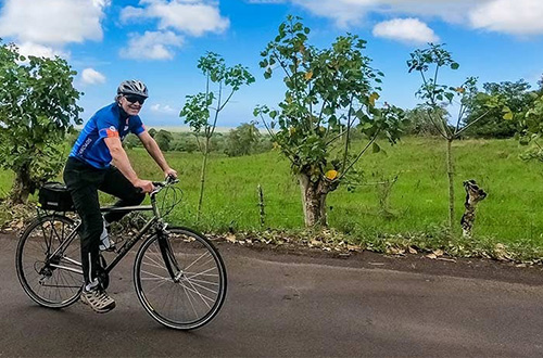 santa-cruz-island-galapagos-ecuador-biker