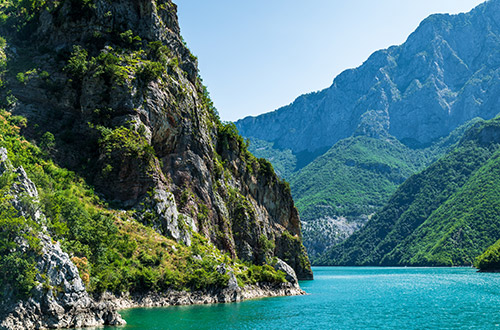 komani-lake-albania