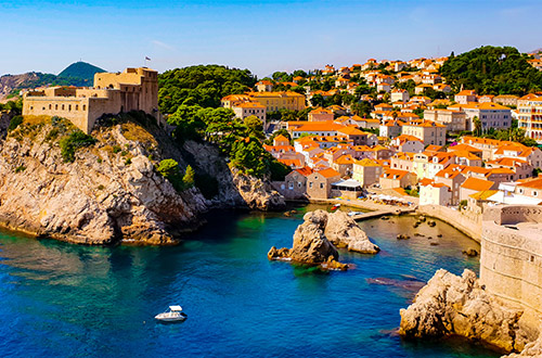 croatia-walk-dubrovnik-wall-split-croatia-town