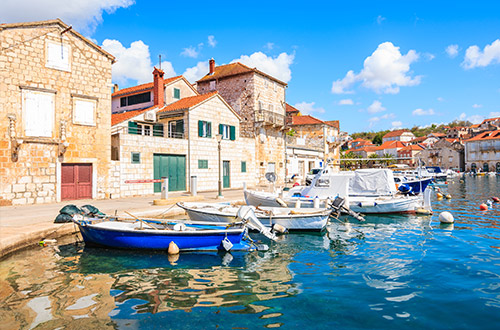 milna-island-brac-croatia-fishing-village