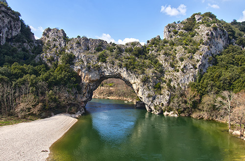 gorges-de-l-ardeche-france