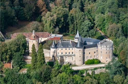 chateau-chastellux-burgundy-france-europe