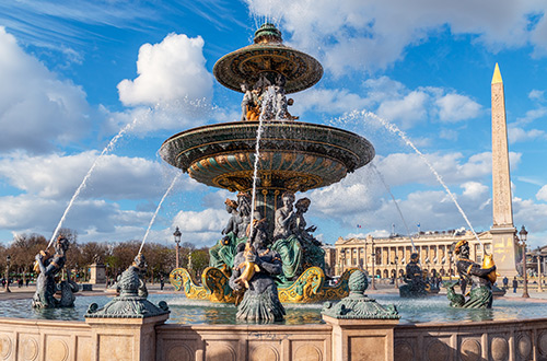 place-de-la-concorde-paris-france