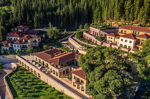 euphoria-retreat-mystras-exterior