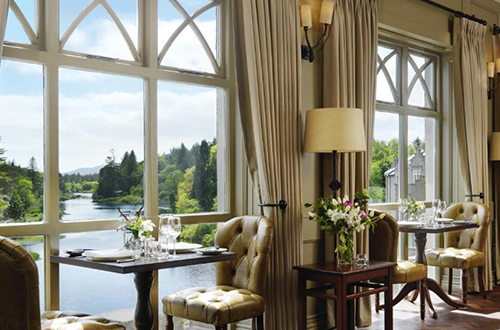 ballynahinch-castle-recess-ireland-lakeside-dining