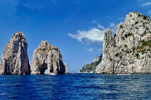 l-arcon-naturale-rock-formation-amalfi-coast-italy