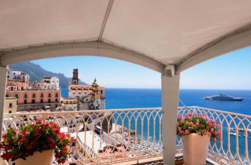 palazzo-ferraioli-amalfi-coast-italy-terrace-amalfi-coast-hike-italy