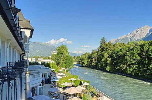 grand-hotel-lienz-exterior-dining