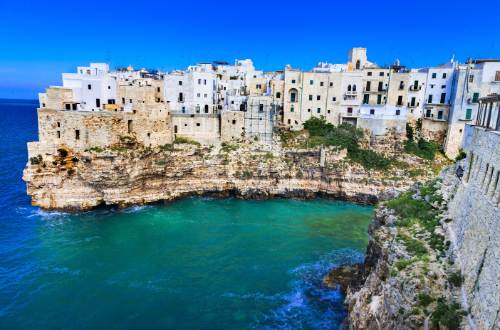 polignano-al-mare-puglia-italy