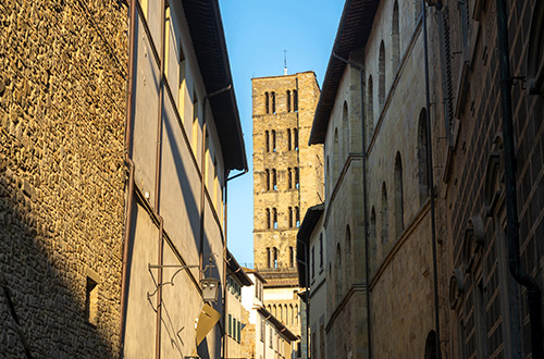 arezzo-tuscany-italy-street-view