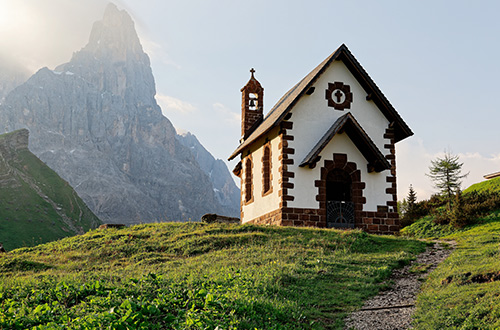 chapel-dolomites-italy