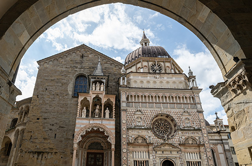 lovere-lake-iseo-lombardy-italy